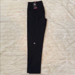 NWT VS Knockout Tights